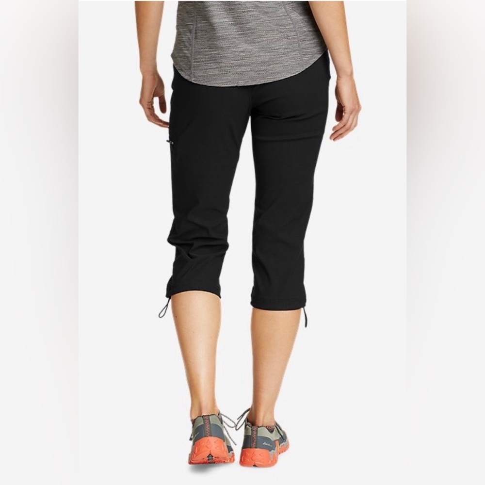 Eddie Bauer women tech Capri pant - Picture 3 of 5